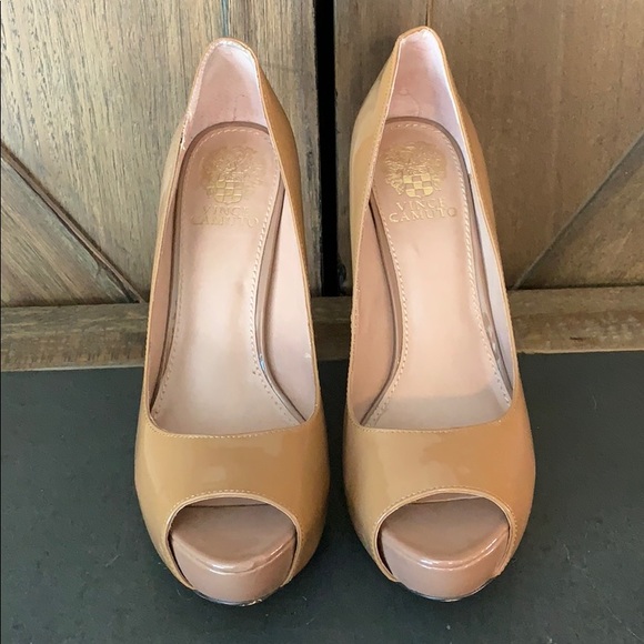 Vince Camuto peep toe heels - Picture 5 of 6